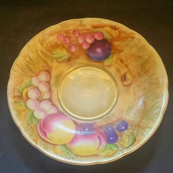 American Beauty Gold Fruit Saucer, Part of a Vintage Teacup and Saucer set - Picture 1 of 6